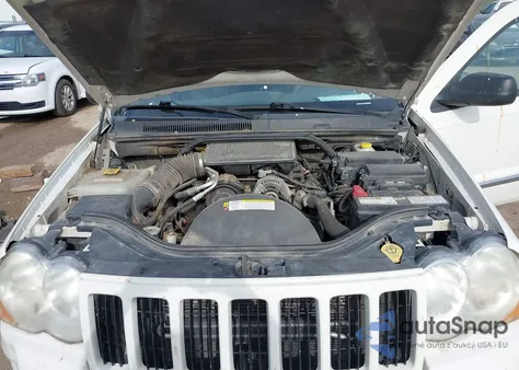 2010 Jeep Grand Cherokee Laredo from USA, damaged, VIN 1J4PR4GK0AC151207